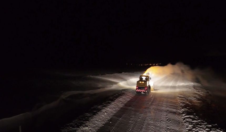 Bayburt'ta 81 köy yolu kardan kapandı