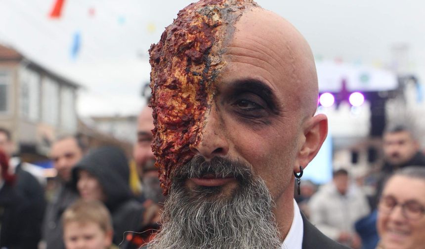 Bin yıllık Balkan geleneği 'Koleda', renkli görüntülerle kutlanıyor