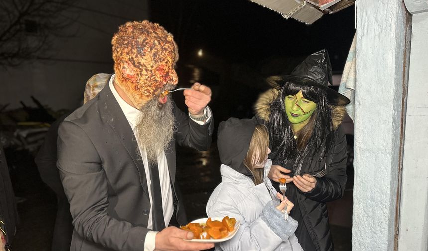 Bin yıllık Balkan geleneği 'Koleda', renkli görüntülerle kutlanıyor(2)