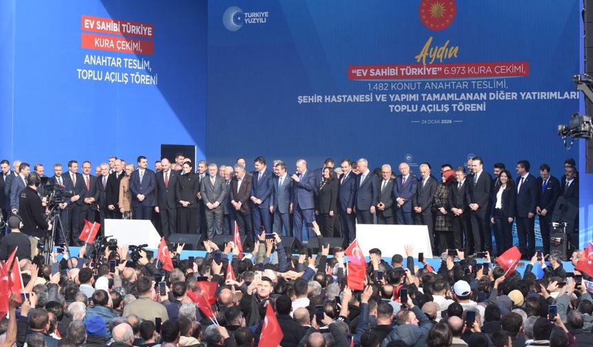 Cumhurbaşkanı Erdoğan: Ne emekli umurlarında ne maaş yerine harçlık verdikleri işçiler / Ek fotoğraflar