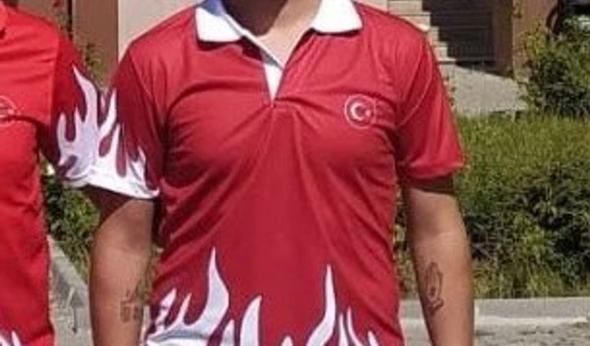 Eski milli badmintoncu, motosiklet kazasında öldü / Ek fotoğraf