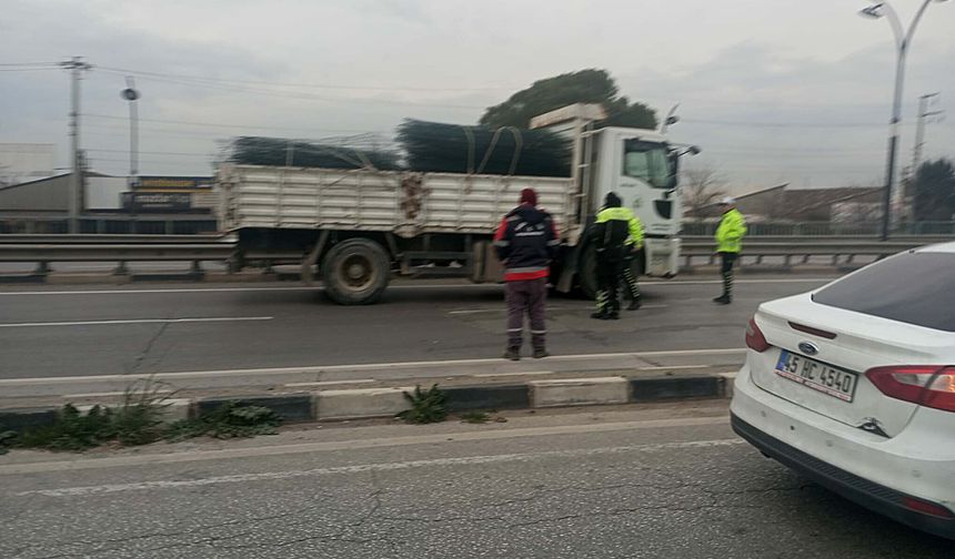 Kamyonun çarptığı yaya öldü; kaza kamerada