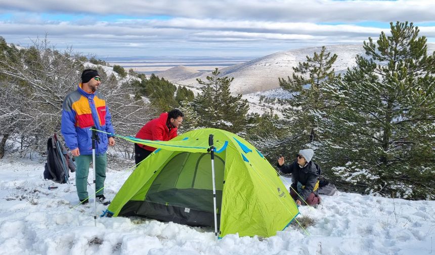 Kırşehir'de 1571 metre rakımda 'karsambaç' keyfi