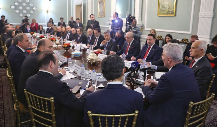 Ticaret Bakanı Ömer Bolat, Londra'da