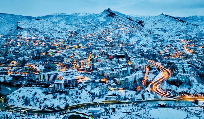 Tunceli'de eğitime kar engeli