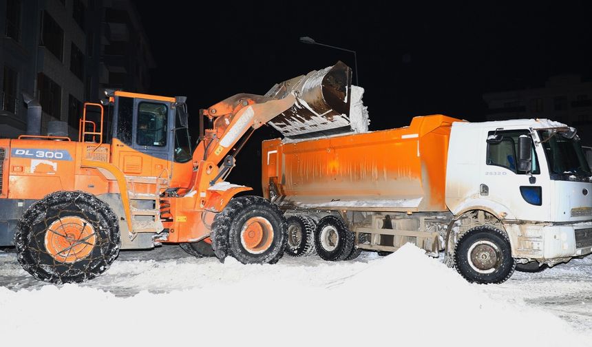 Van'da 146 yerleşim yeri ulaşıma açıldı