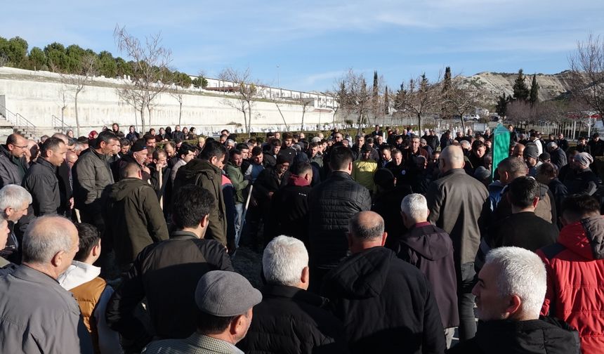 6 ay önce evlenen çifti kaza ayırdı (3)