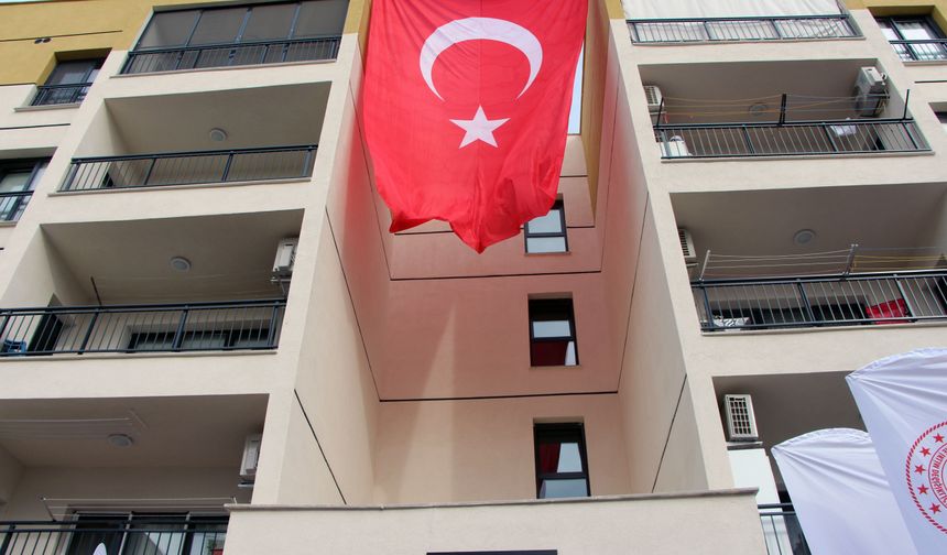 Bakan Yumaklı: Deprem bölgesinin yeniden kalkınması için çalışmaya devam ediyoruz (3)