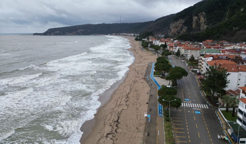 Bartın Irmağı'nda su seviyesi 3 metre yükseldi (2)