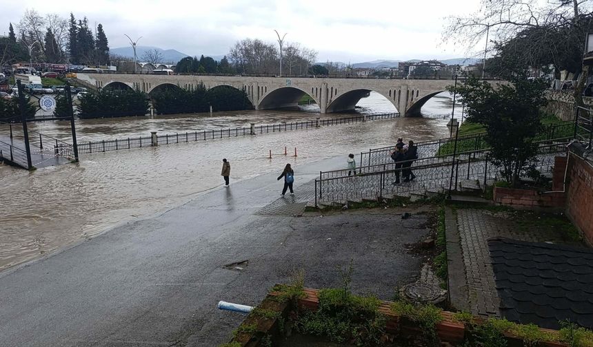 Çanakkale'de taşan Sarıçay dron ile görüntülendi (4)