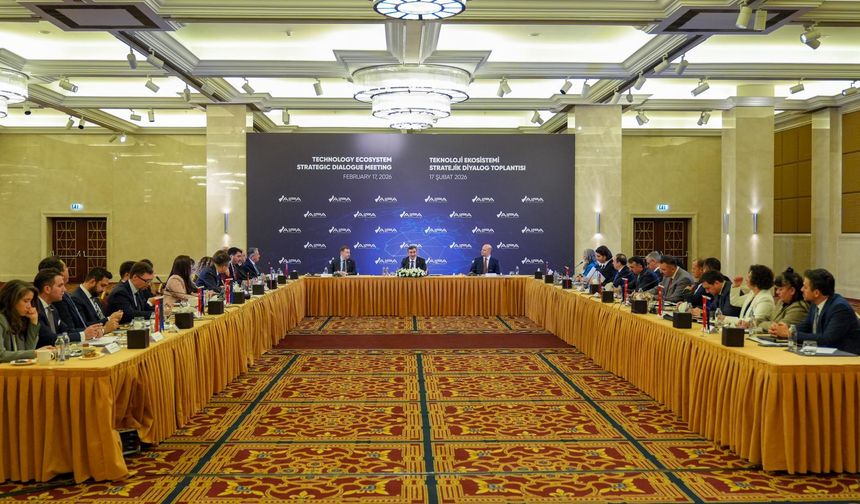 Cevdet Yılmaz: Kalkınma planımızın özünü, dijital ve yeşil dönüşüm oluşturuyor