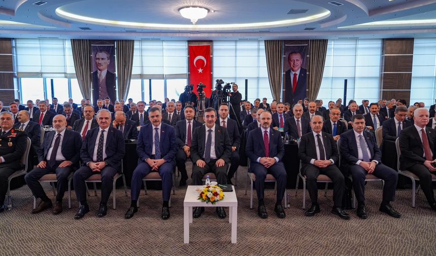 Cevdet Yılmaz: Valilerimize duyulan güven yerel kalkınma için bize büyük bir fırsat veriyor