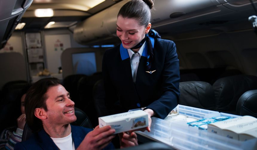 İstanbul - AJet uçuşlarda iftar ve sahur yemeği ikramı gerçekleştirecek