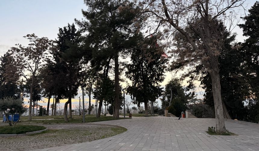 Kayınpederinden devraldığı ramazan topu patlatma geleneğini 25 yıldır sürdürüyor