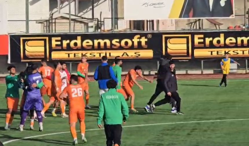Kilis'te Bölgesel Amatör Lig maçında kavga