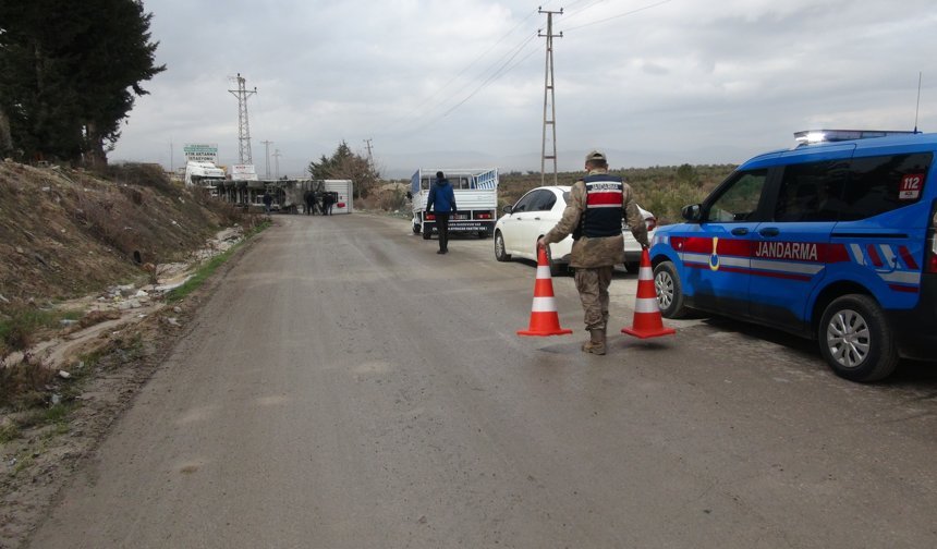 Kilis'te TIR devrildi