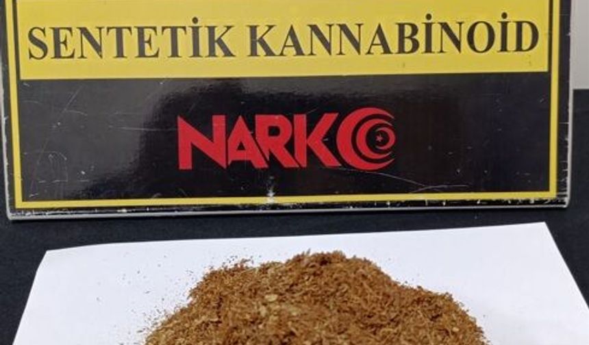 Takip sonucu durdurulan araçtan uyuşturucu çıktı; 2 tutuklama