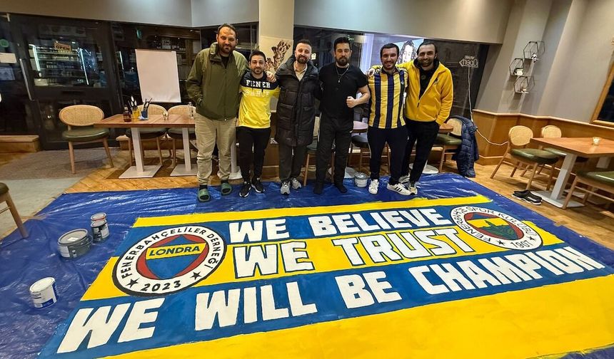 İngiltere’deki Fenerbahçe taraftarlarından Nottingham’da görkemli bir karşılama