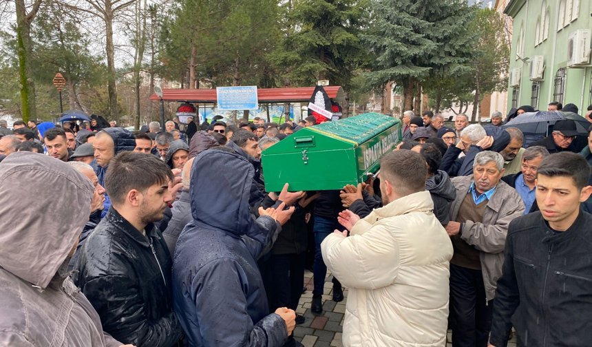 Aile arasındaki tartışmada silahla vurulan polis toprağa verildi, kardeşi tutuklandı