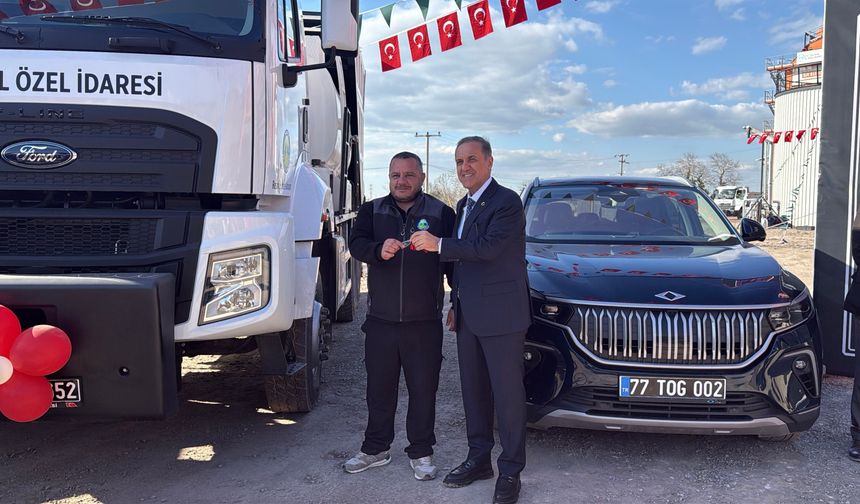 AK Parti'li Büyükgümüş: Siyasi rekabetin yeri ayrı, millete hizmet üretmenin yeri ayrıdır