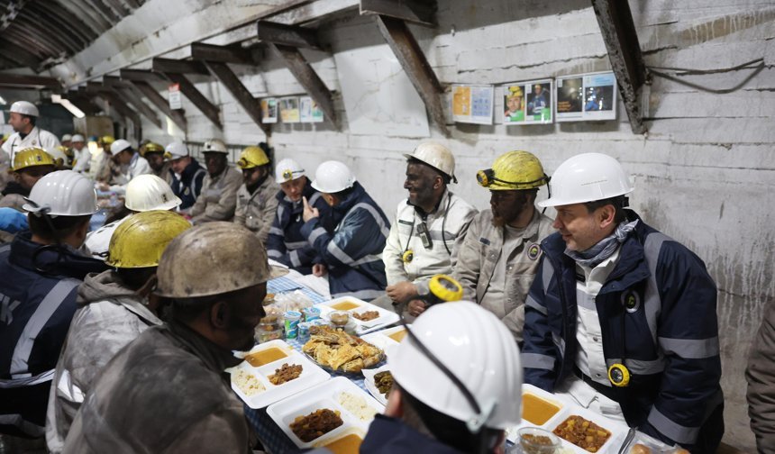 Bakan Bayraktar: Ülkemiz için enerji arzı sorunu öngörmüyoruz (2)