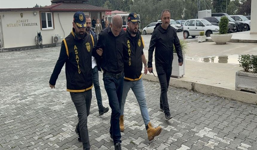 Eşini sokak ortasında öldüren sanık: Silahla ateş etmeyi bilmeyen biriyim