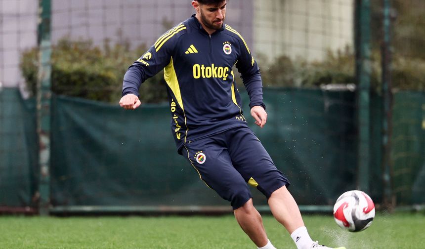 Fenerbahçe, günü çift antrenmanla tamamladı