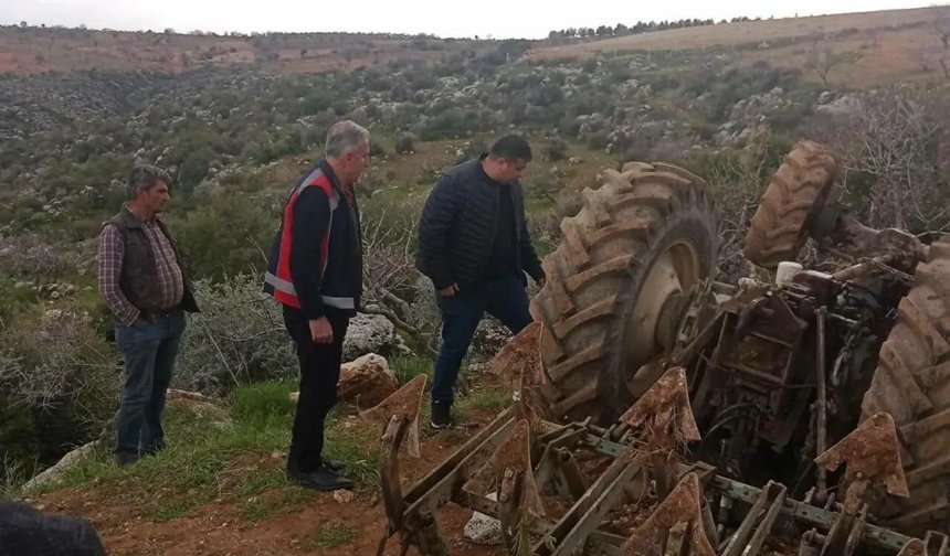 Adıyaman'da devrilen traktörün sürücüsü öldü