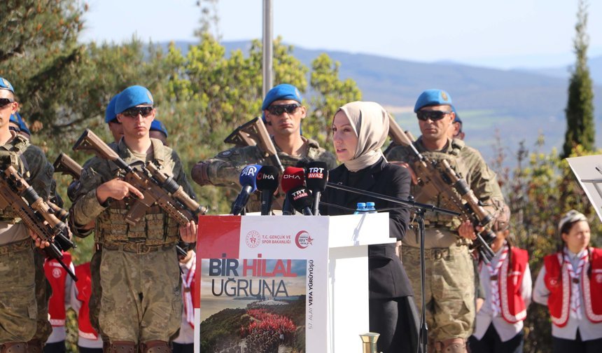 Anzak askerler Gelibolu'da 'Şafak Ayini' ile anıldı (3)