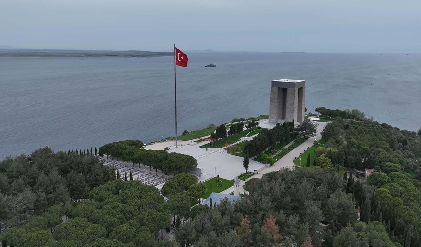 Atatürk, Çanakkale Kara Savaşları'nda Mehmetçik'e 'siperde asla uyunmayacak' emri vermiş
