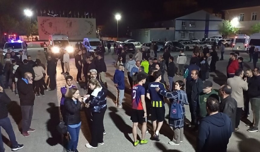 Aydın'da Fen Lisesi pansiyonunda yangın: 46 öğrenci tahliye edildi