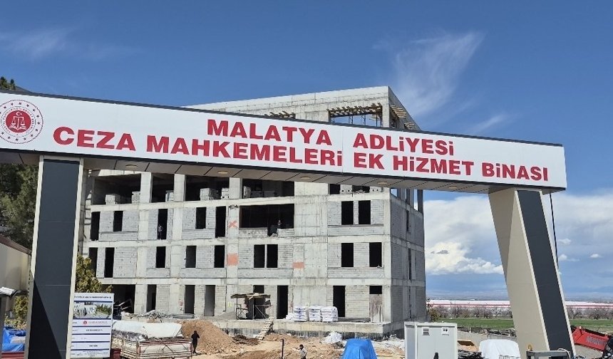 Devremde yıkılan evin temelinde ceset bulunmuştu: Cinayet davasında 2 sanığa müebbet, 1 sanığa da 4 yıl hapis