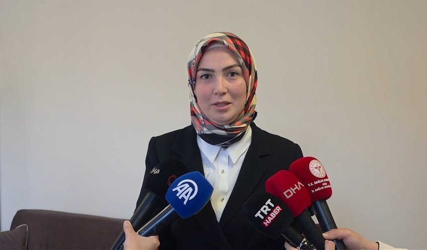 Diyaliz yatağı okul sırası oldu; 13 yaşındaki Melek'in okuma azmi