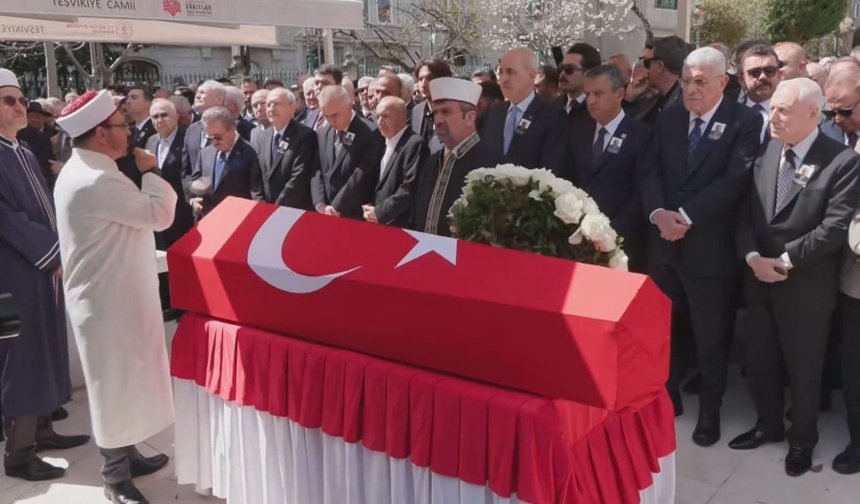 Eski TBMM Başkanı Hüsamettin Cindoruk son yolculuğuna uğurlandı -1