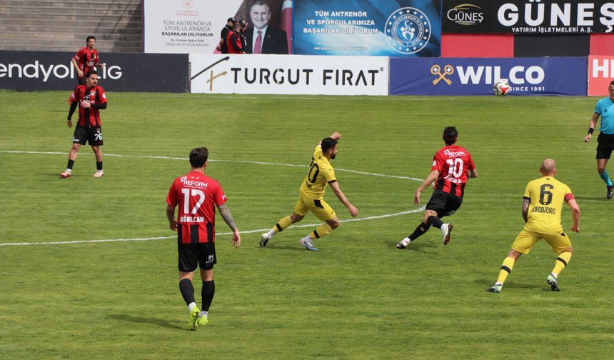 İmaj Altyapı Van Spor FK, evinde İstanbulspor'a 3-1 mağlup oldu