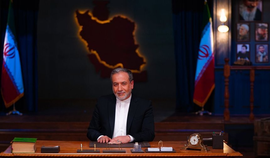 İran: Hürmüz Boğazı açıldı