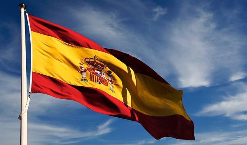 İspanya, Tahran Büyükelçiliği'ni yeniden açmaya karar verdi