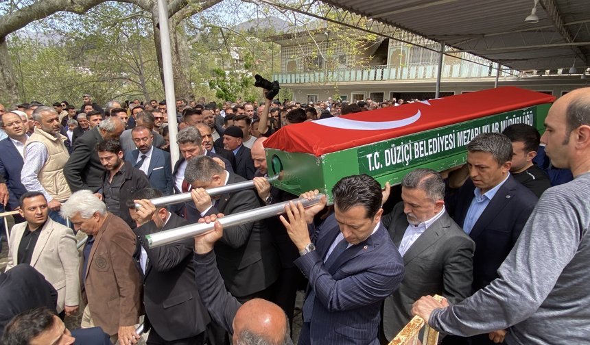 Kahramanmaraş'ta okuldaki saldırıda yaşamını yitiren öğrenciler toprağa verildi / Ek fotoğraflar