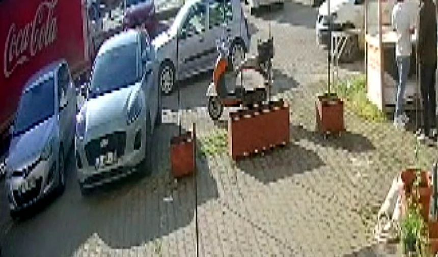 Kahramanmaraş'ta silahlı saldırı kamerada; 2 yaralı