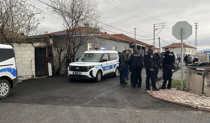 Kayseri'de akrabalar arasında bıçaklı kavga: 3 yaralı