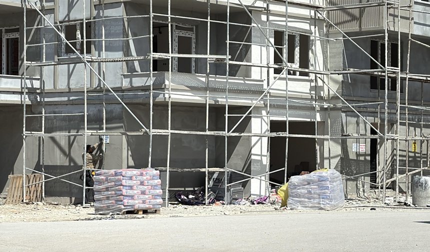 Kütahya'da iskeleden düşen 2 işçi yaralandı