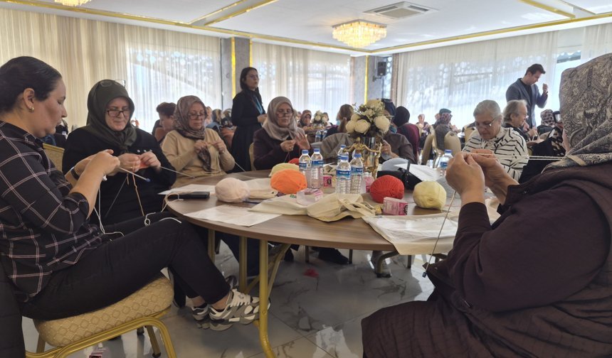 Malatya'da kadınların 'örgü' yarışı