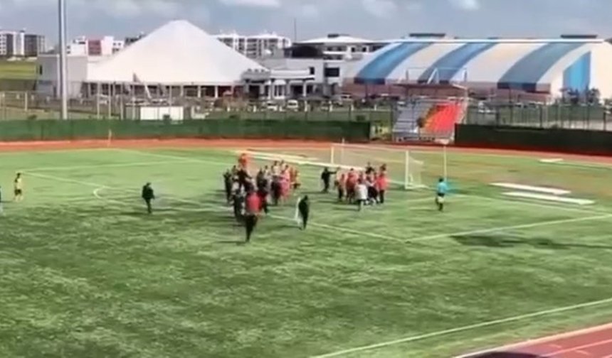 Mardin'de amatör maçtaki kavgada futbolcunun elmacık kemiği kırıldı