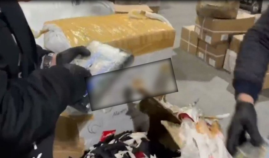 Mersin'de 5 kilo 872 gram kokain ele geçirildi; 2 tutuklama