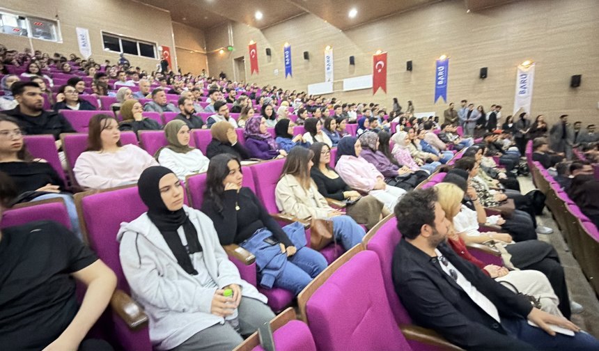 Mustafa Varank: Türkiye kendi ayakları üzerinde durabilsin istiyoruz