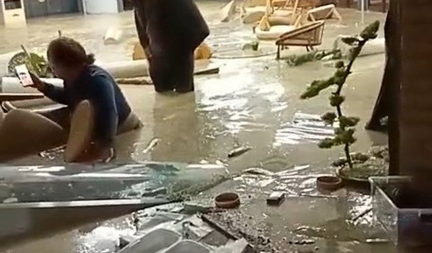 Osmaniye'de 2 kişinin öldüğü selin ilk anları cep telefonu kamerasında