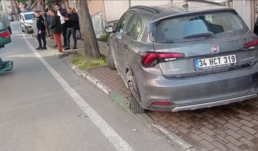 Park halindeki araca çapıp takla atan otomobilin sürücüsü yaralandı