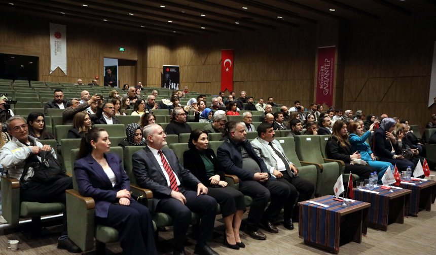 Şahin: Vatandaşımızın devlete açılan kapısı olmaya devam ediyoruz (2)