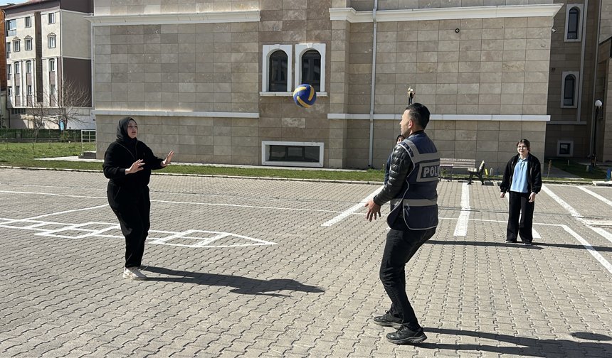 Sivas'ta okullarda güvenlik tedbirleri artırıldı