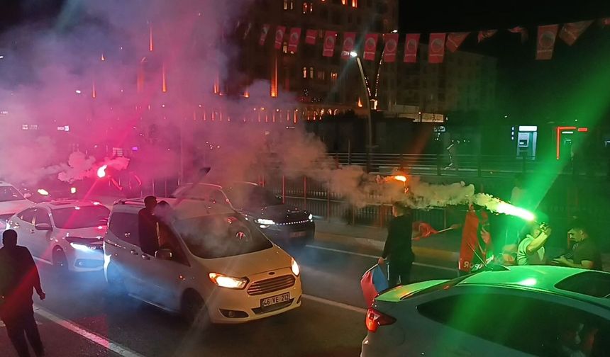 1'inci Lig'e yükselen Mardin 1969 Spor'a coşkulu karşılama